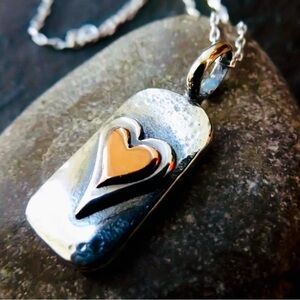 New - Unique -Retro-Style Funky Heart-Shaped Silver Necklace